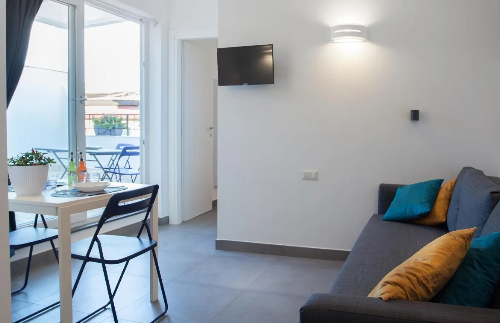 Terrazza Manuela Apartments Quartieri Spagnoli Naples 0*,  Italy